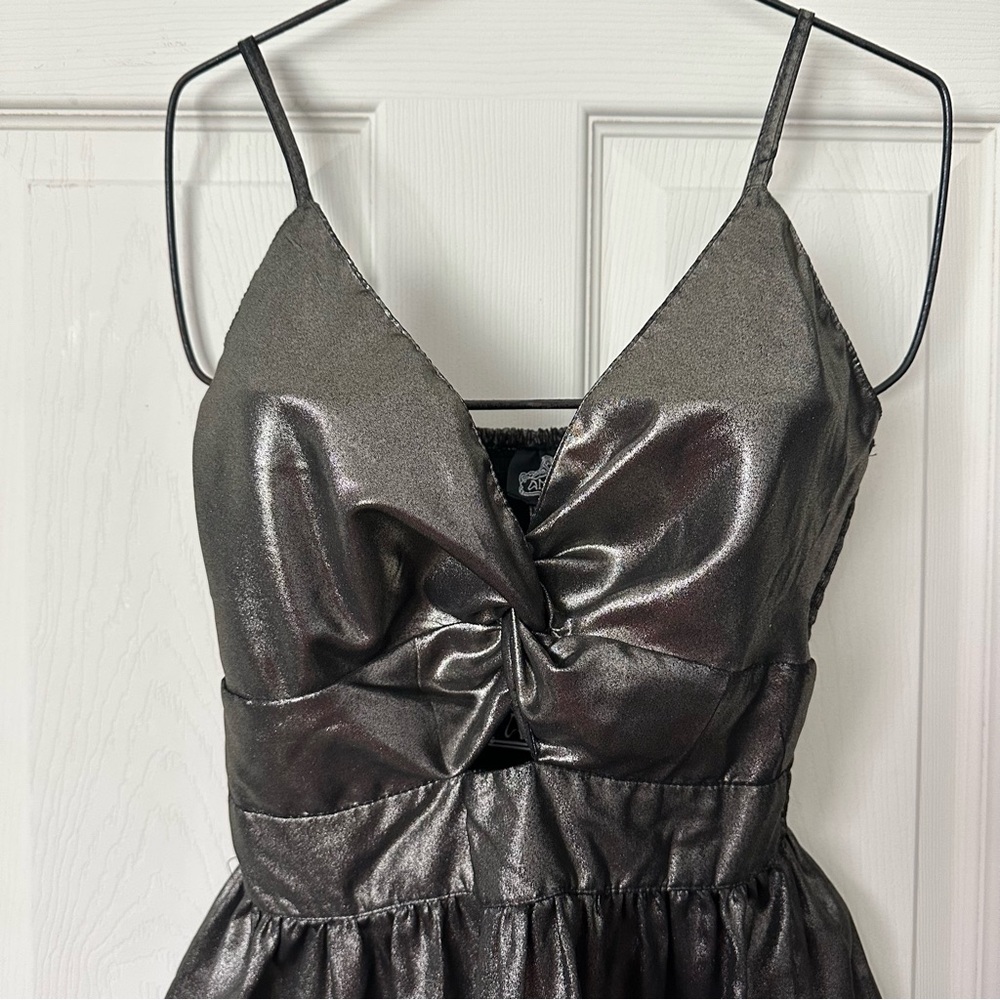Angie Knot Front Mini Dress – NWT – Size L - Picture 3 of 11